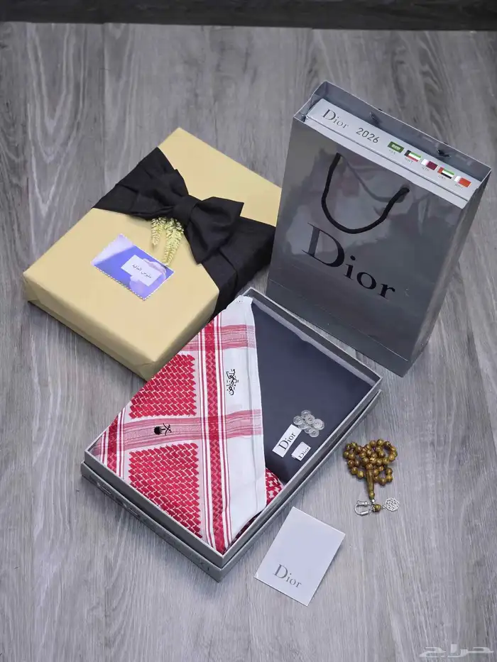 طقم ديور مع شماغ ملكي 2026 7