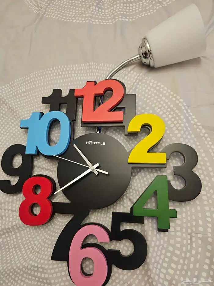 ساعة حائط جميلة 0