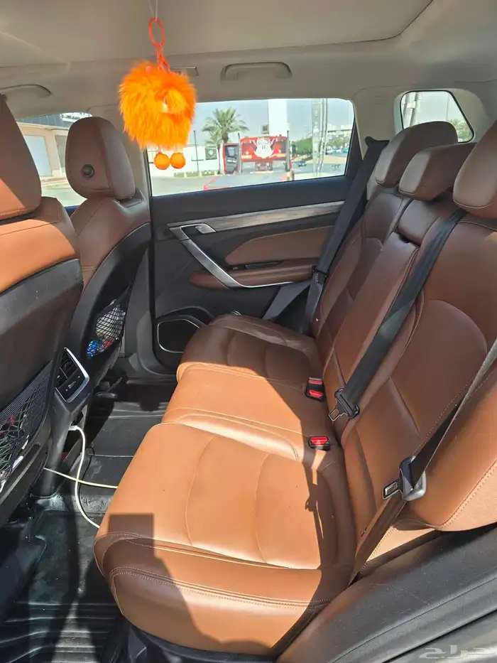 جيلي ازكارا 2023 شبه جديده 8