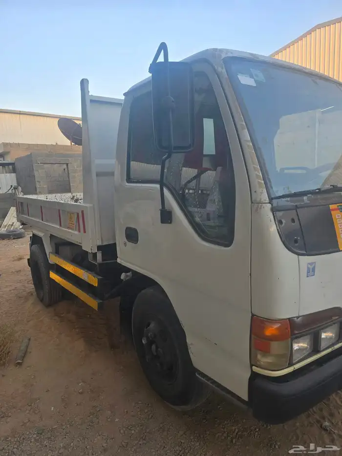 دينا قلاب ايسوزو مديل 2005 3