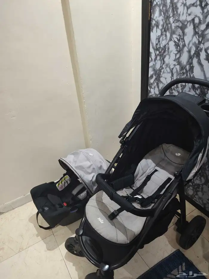 عربيه اطفال طقم من جوي لايتراكس حالته ممتازه جدا جدا 5