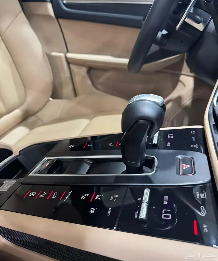 بورش ماكان موديل 2024 فل كامل جديد 15