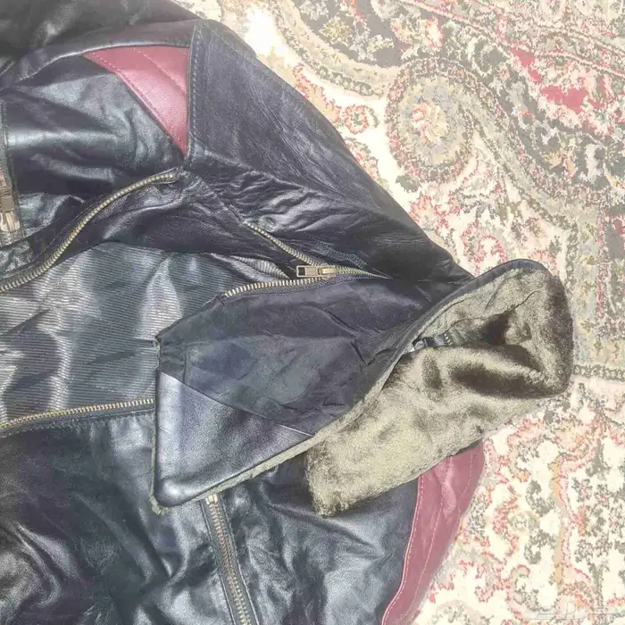 معطف جلد طبيعي فاخر من ماعز كشمير الجبلي مضمون على الشرط. 6