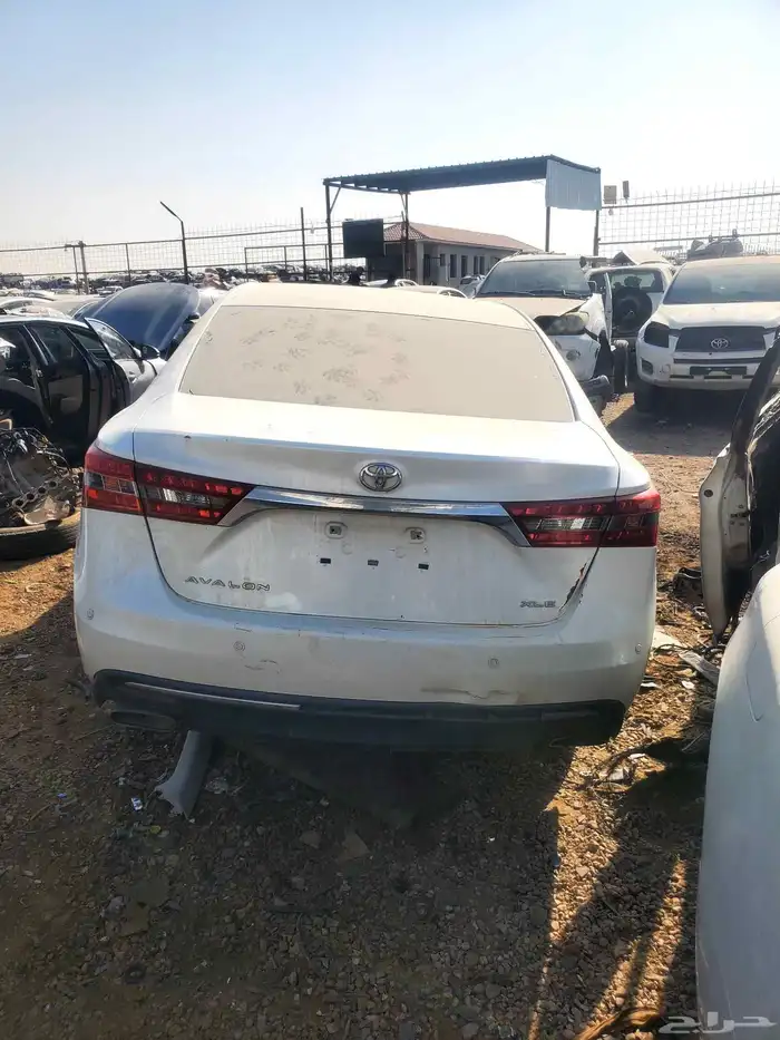 يوجد لدينا قطع غيار افالون 2014 0