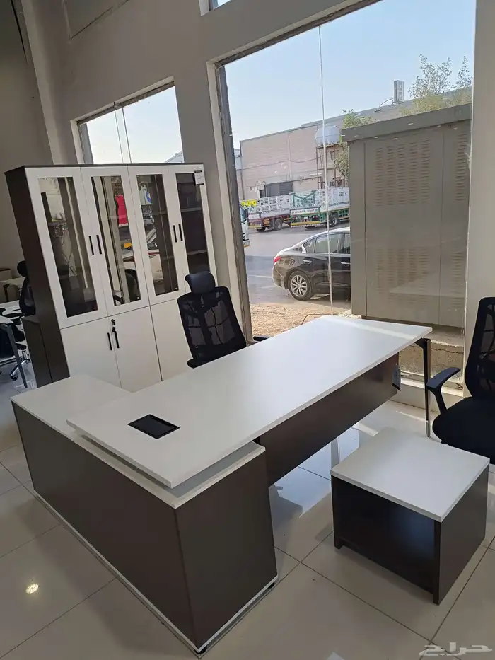 اثاث مكتبي متنوع جديد 1