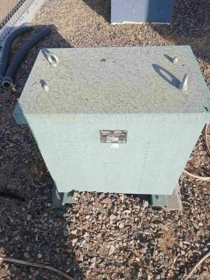 محول كهرباء جديد سباني 1