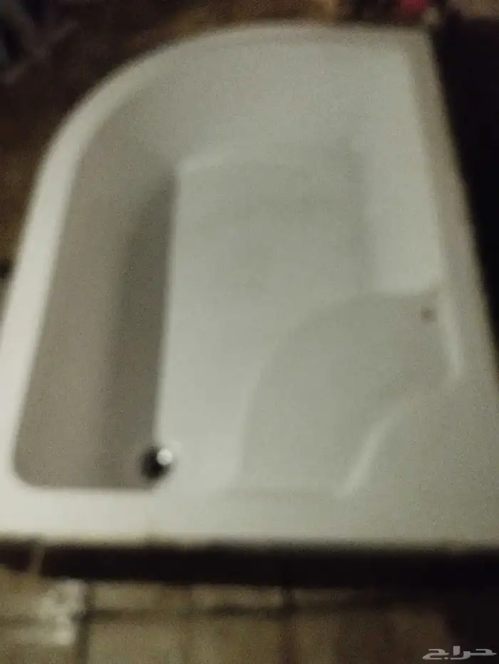 حوض استحمام مستعمل بحاله جيده للبيع 0