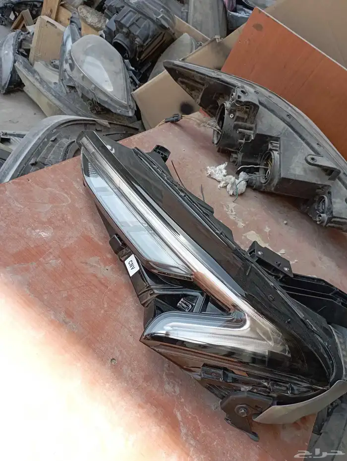 شمعه تورس يسار 2023ايلا 2025 اصلي وكاله يوجد شحن 1