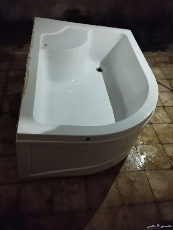 حوض استحمام مستعمل بحاله جيده للبيع 2