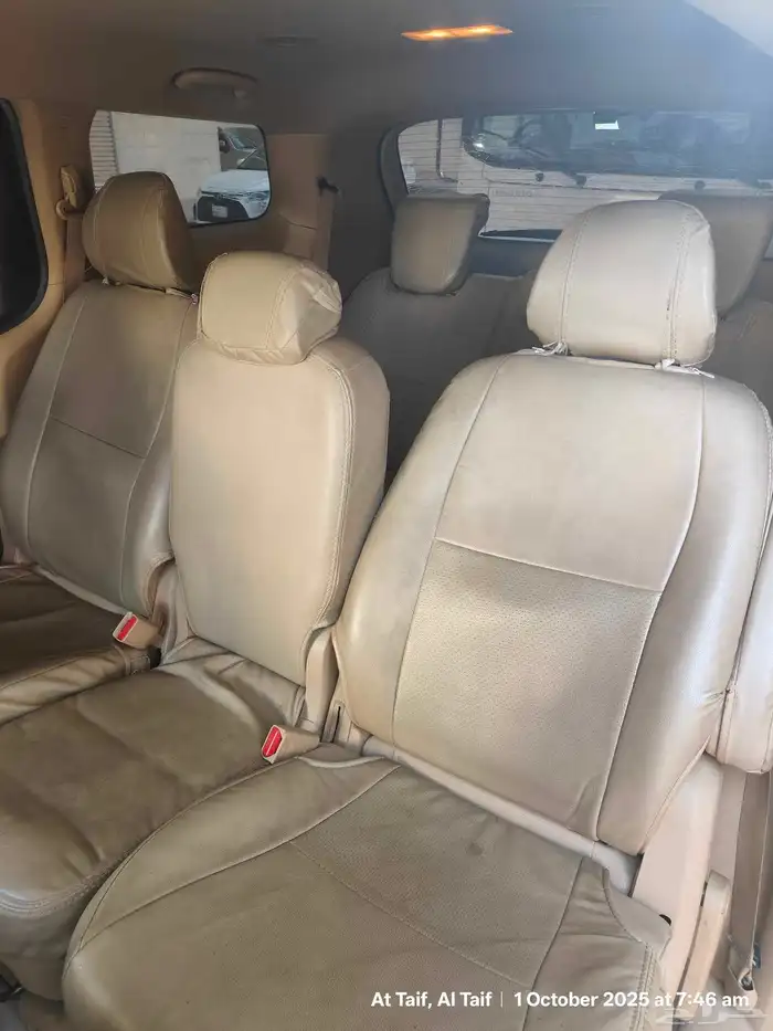 2017 Kia Grand Carnival 1