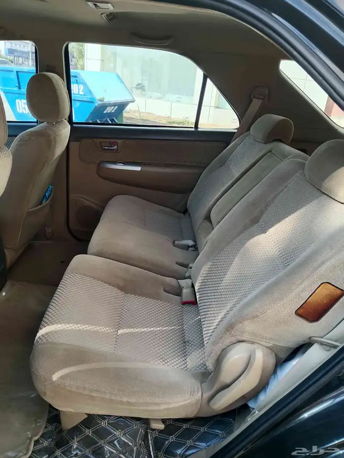 Toyota Fortuner 2012 7