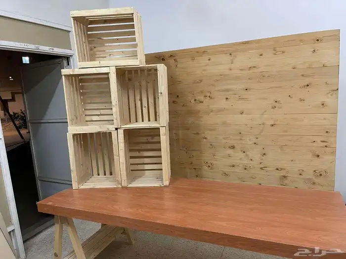 طاولة خشب واستند للبيع 1