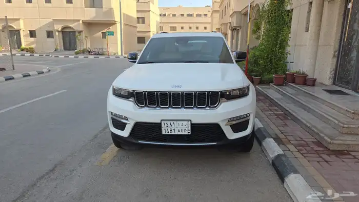 جيب جراند شروكي لمتد بلس 2023 1