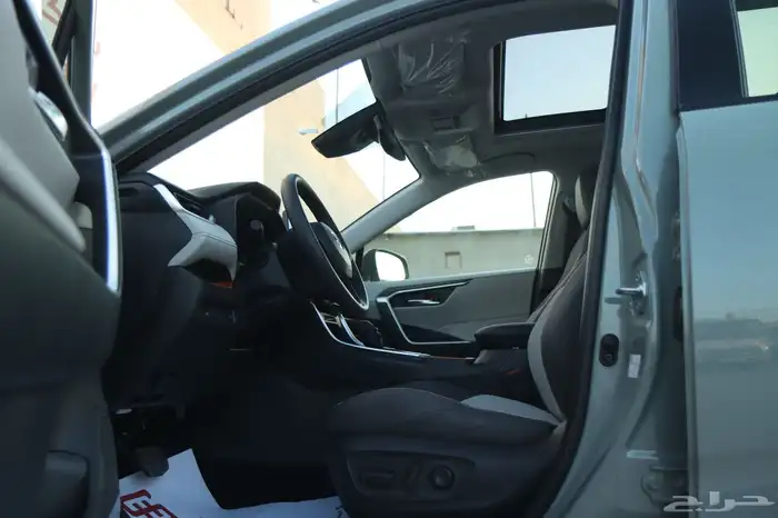 تويوتا راف فور ادفنشر 2025 9