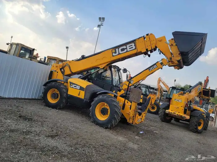 رافعات شوكيه للايجار الشهري واليومي ومشاوير 9