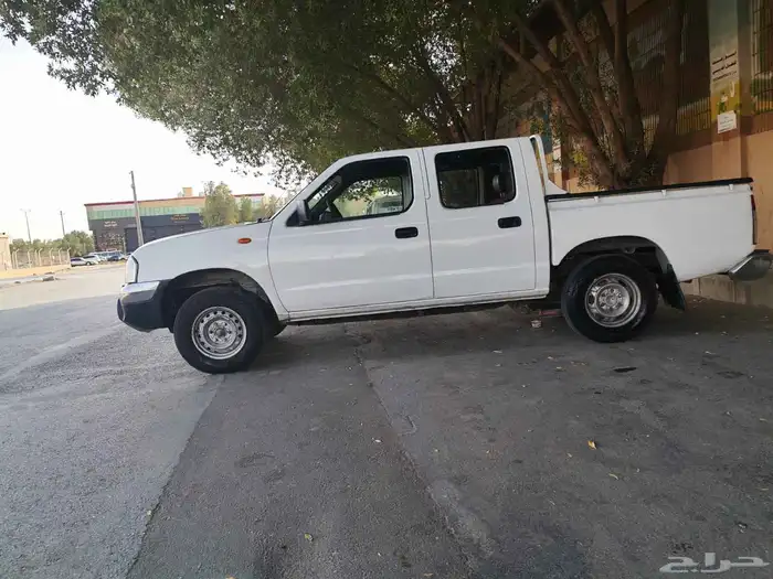 نيسان ددسن 2010 غمارتين 2