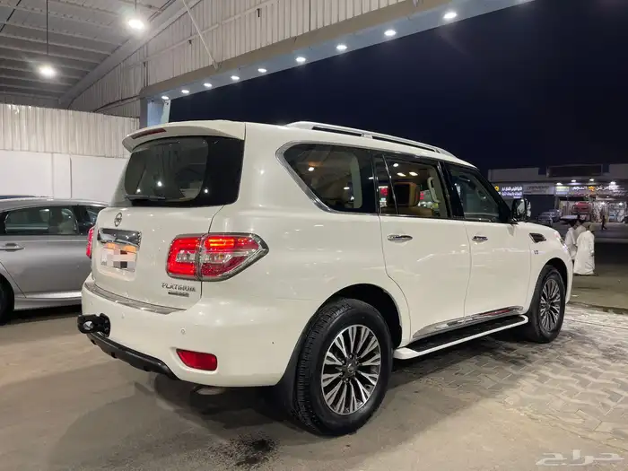 نيسان باترول 2017 بلاتينيومV8 4