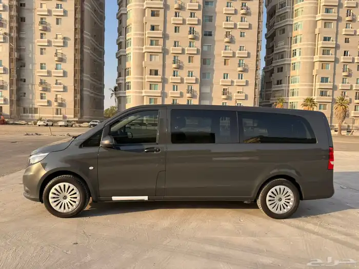 مرسيدس Vito Tourer 2020مجهزة للنقل الخاص 1