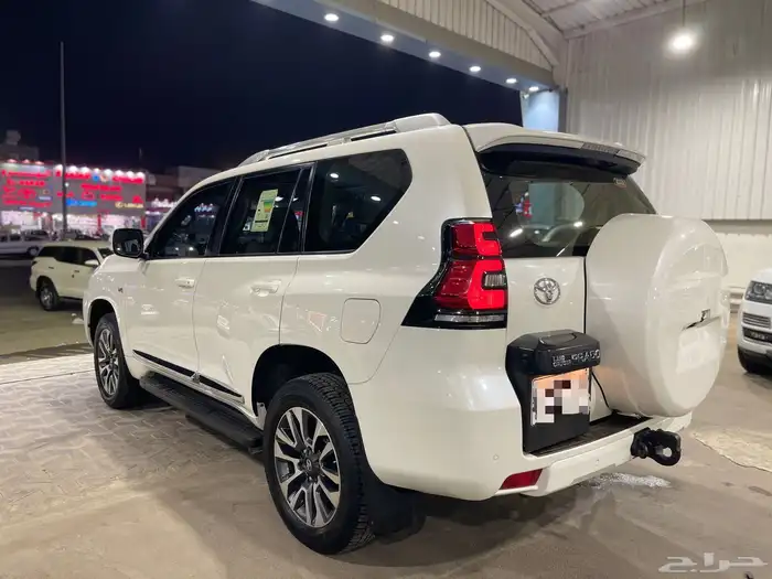 تويوتا برادو 2022 V6 فل كامل 4