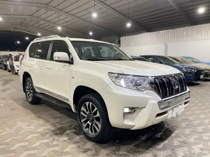 تويوتا برادو 2022 V6 فل كامل 2