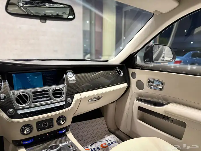 رولز رويس قوست 11