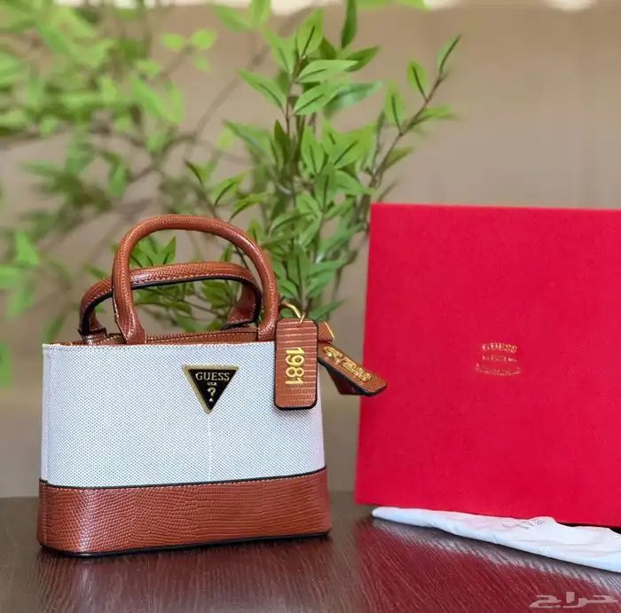 شنط ماركه توصيل فوري جده ورياض باقي المدن شحن لجميع المملكة 11