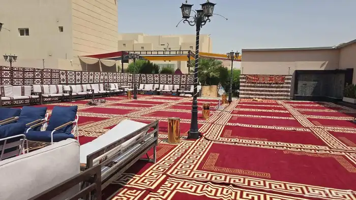 تجهيز وتنسيق حفلات مناسبات زفاف تأجير كراسي طاولات كوش مداخل 12