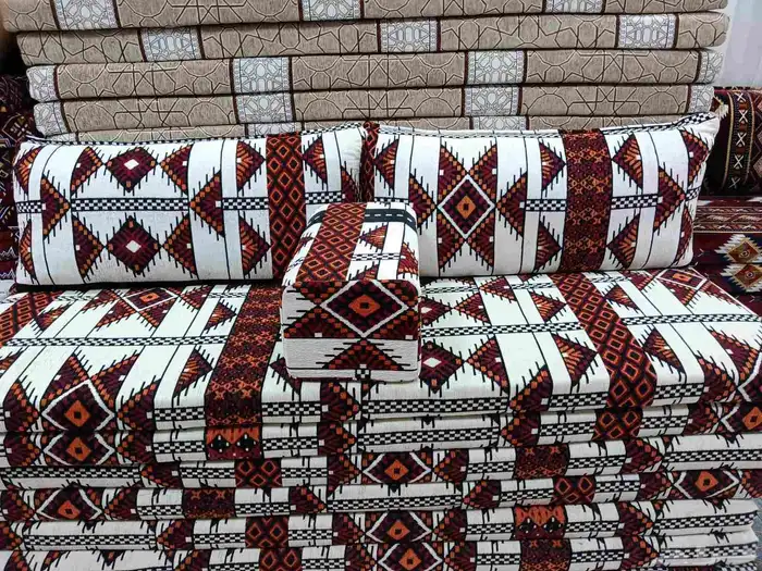 جلسات تراثية جلسات جاهزه اطقم حديد اطقم خشب 8