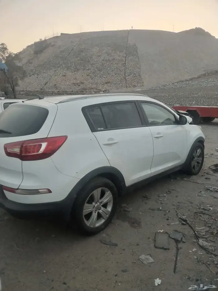 للبيع جيب كيا سبورتاج مصدومه 0