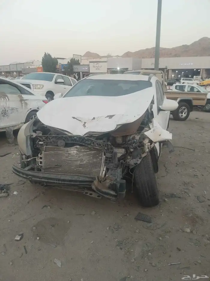 للبيع جيب كيا سبورتاج مصدومه 5