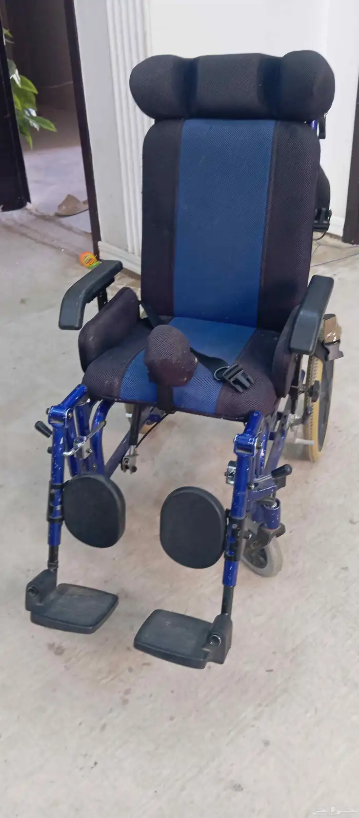 عربية اطفال احتياجات خاصه 1