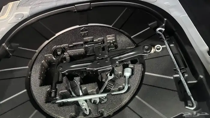 تويوتا كامري 2025 E   عبداللطيف جميل 25