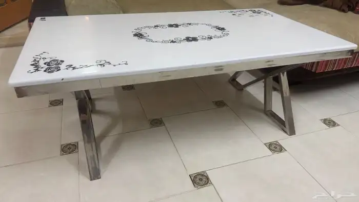 طاوله تلفاز   طاوله خشب مع الخدمه حقتها   طاولة كنب 2