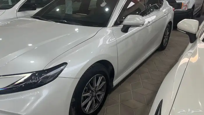 تويوتا كامري 2025 E   عبداللطيف جميل 7