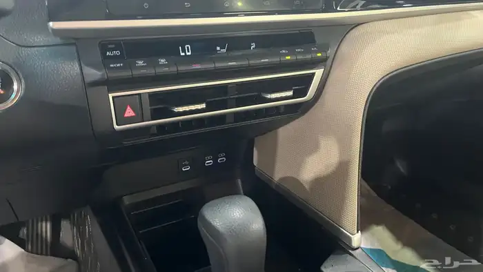 تويوتا كامري 2025 E   عبداللطيف جميل 17