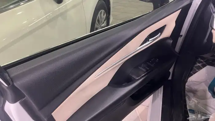 تويوتا كامري 2025 E   عبداللطيف جميل 13