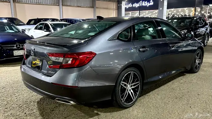 هوندا أكورد 2022 8