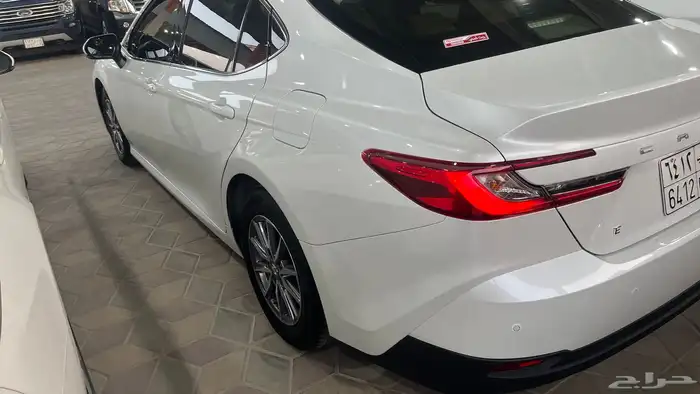 تويوتا كامري 2025 E   عبداللطيف جميل 5