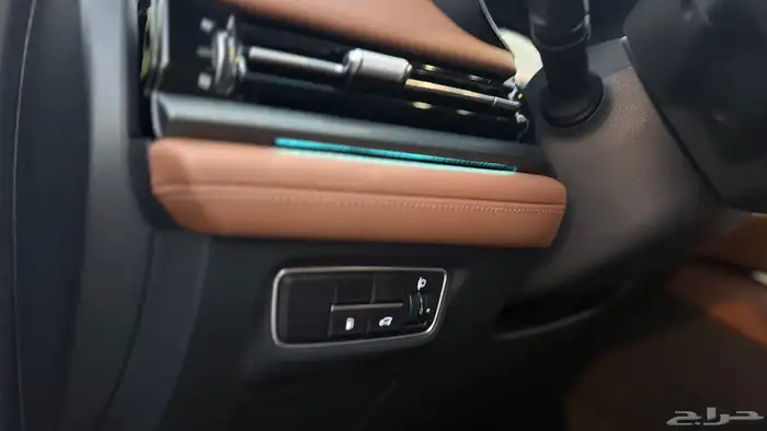 شانجان  Cs95  فيس لفت 2024 Royal Black Edition ( شبه جديد ) 24