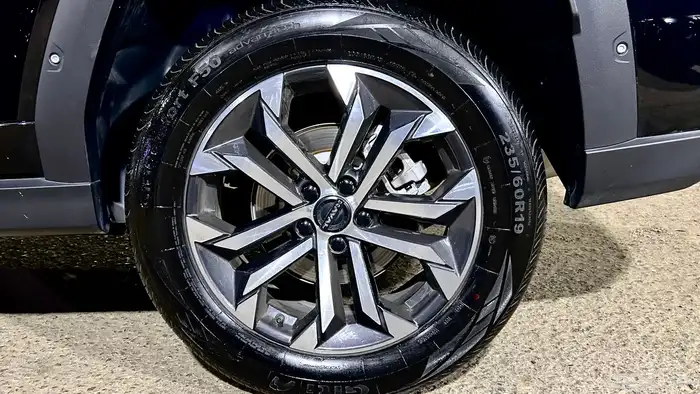 هافال ( H7   GWM ) 2025 5