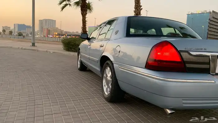 فورد جراند ماركيز2007 إصدار 100 عام 2