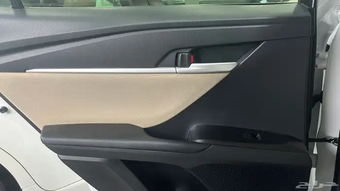 تويوتا كامري 2025 E   عبداللطيف جميل 24