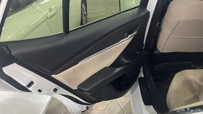 تويوتا كامري 2025 E   عبداللطيف جميل 21