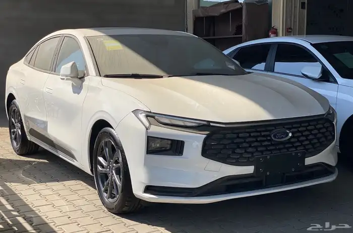 فورد توروس ترند 2025 اصفار 1