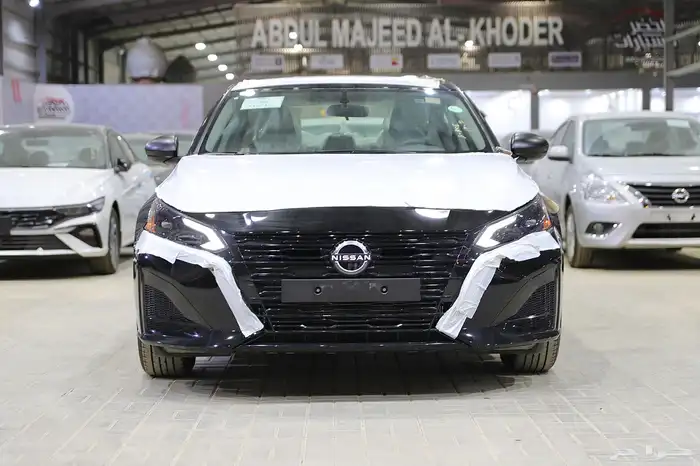 نيسان التيما استند 2025 0