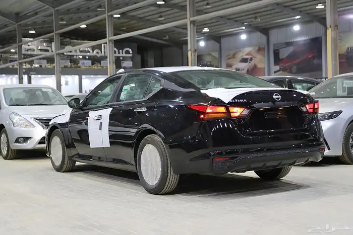 نيسان التيما استند 2025 17