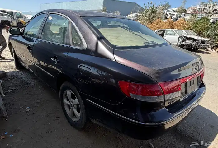 ازيرا 2008 تشليح( قطع غيار فقط) 2