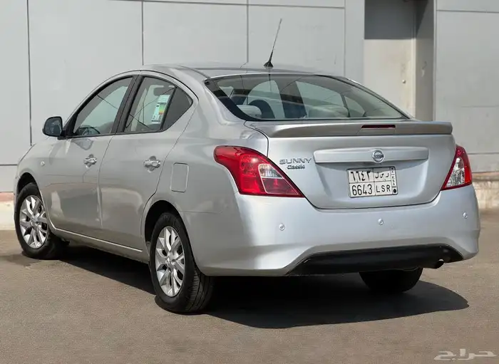 نيسان صني نص فل موديل 2023 السعر 34500 الف 2