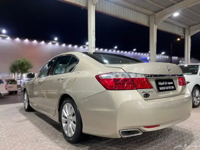 هوندا اكورد 2015 اسبيشل 15