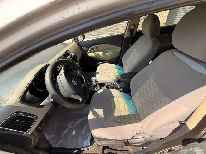 سيارة كيا ريو 2016 للبيع 6